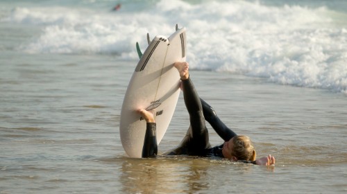 Noa Deane Surfing This is Us France Dear Youth What Youth
